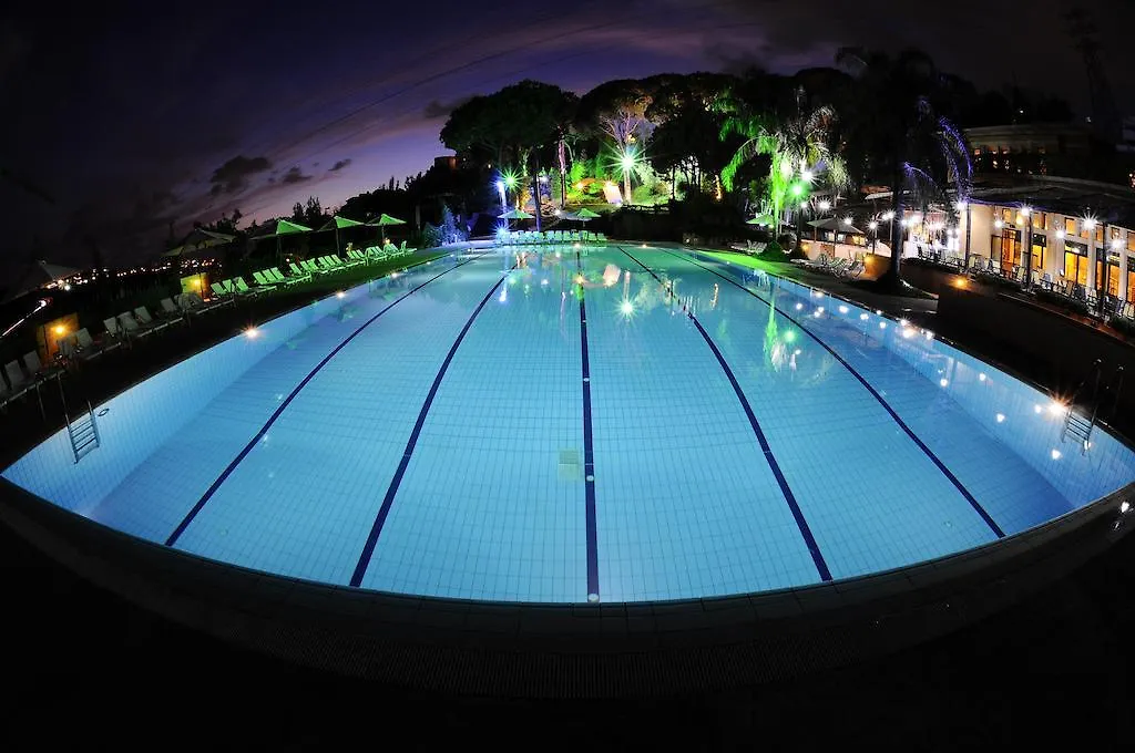 Country Lodge Hotel & Resort Beirut 4*,